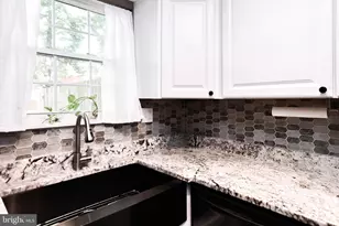 305 Goose Creek Dr, La Plata, MD 20646 - Photo 11