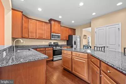 10579 Long Leaf Lane, Waldorf, MD 20603 - Photo 9