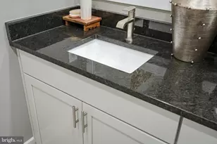 10562 Roundstone Ln, White Plains, MD 20695 - Photo 19