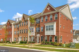 11525 Charlotte Bronte Ln, White Plains, MD 20695 - Photo 3