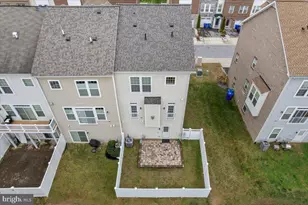 3589 Fossilstone Pl, Waldorf, MD 20601 - Photo 5
