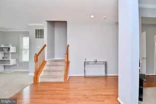 11736 Folkstone Ct, Waldorf, MD 20602 - Photo 5