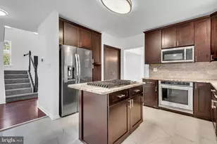 2325 Ashford Ln, Waldorf, MD 20603 - Photo 9