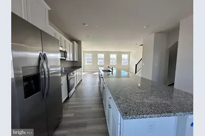 10699 Millport St, White Plains, MD 20695 - Photo 5