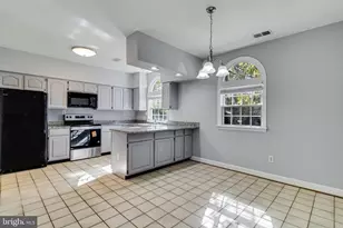 205 Heather Ct, La Plata, MD 20646 - Photo 11