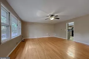 9642 Charles St, La Plata, MD 20646 - Photo 3