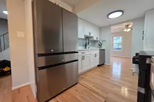 23 Park Square Dr, Indian Head, MD 20640 - Photo 5