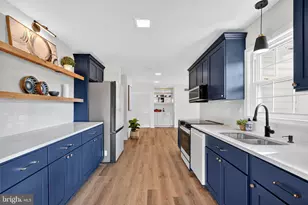 8021 Holly Ave, Waldorf, MD 20601 - Photo 9