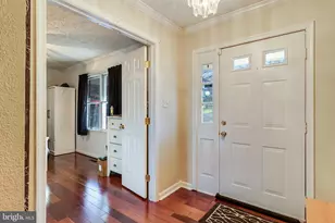 16970 Teagues Point Rd, Hughesville, MD 20637 - Photo 5