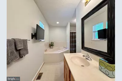 7124 Juliette Low Lane, Hughesville, MD 20637 - Photo 31