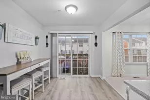 10946 W Point Pl, White Plains, MD 20695 - Photo 7