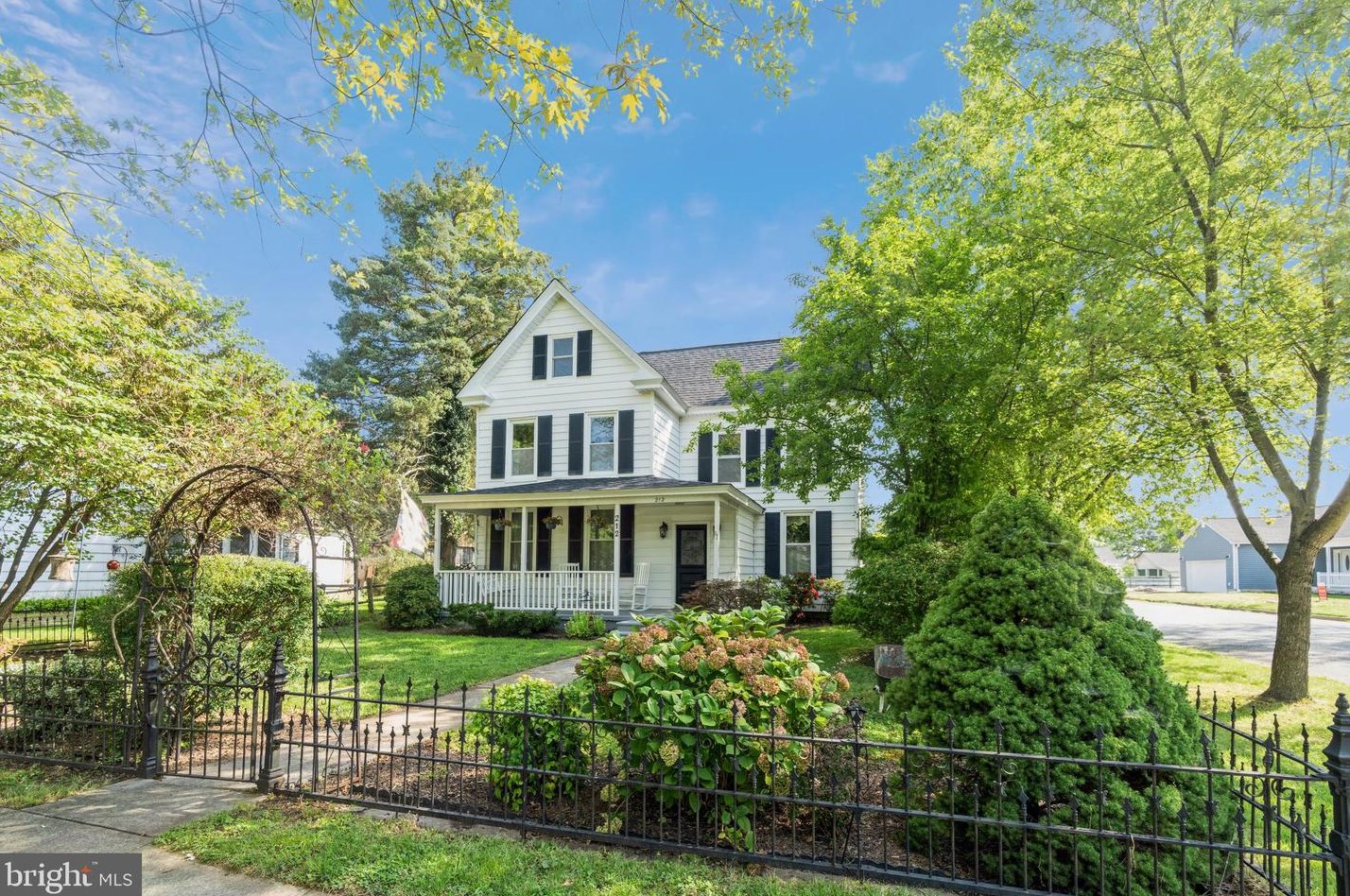 212 Maple Ave, Ridgely MD  21660-1911 exterior