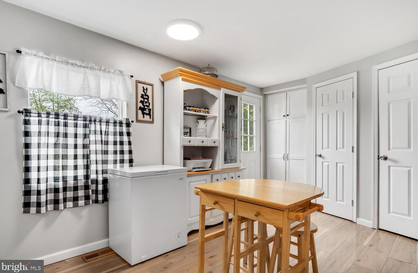 305 Maryland Ave, Ridgely MD  21660-2104 exterior