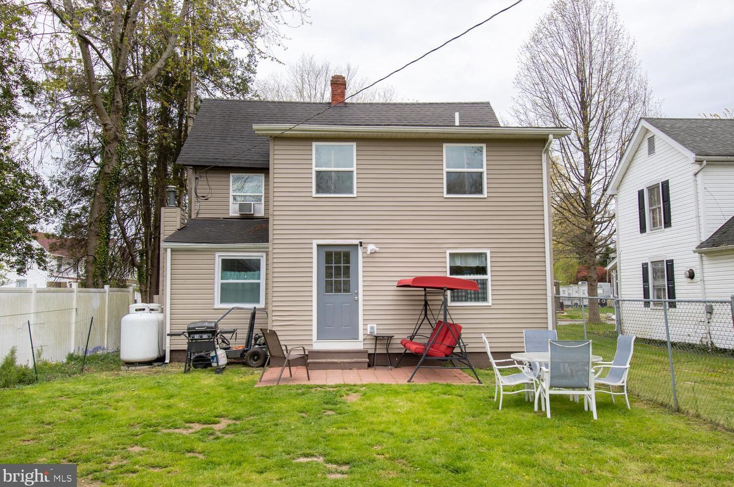 305 Maryland Ave, Ridgely MD  21660-2104 exterior