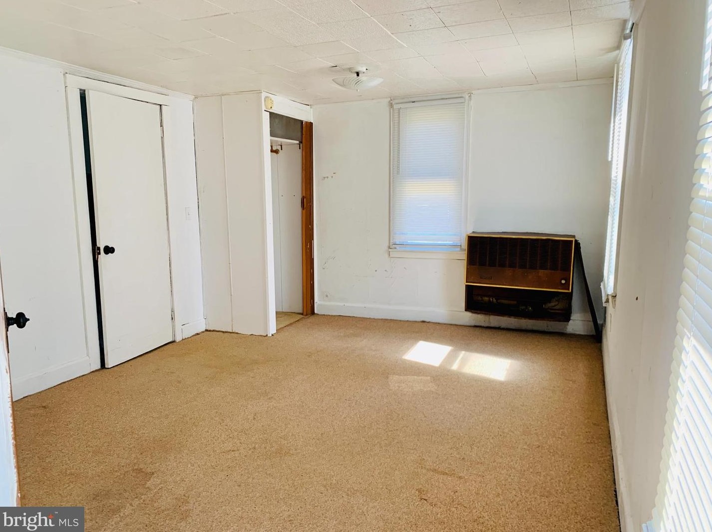 302 Railroad Ave, Ridgely MD  21660-2109 exterior