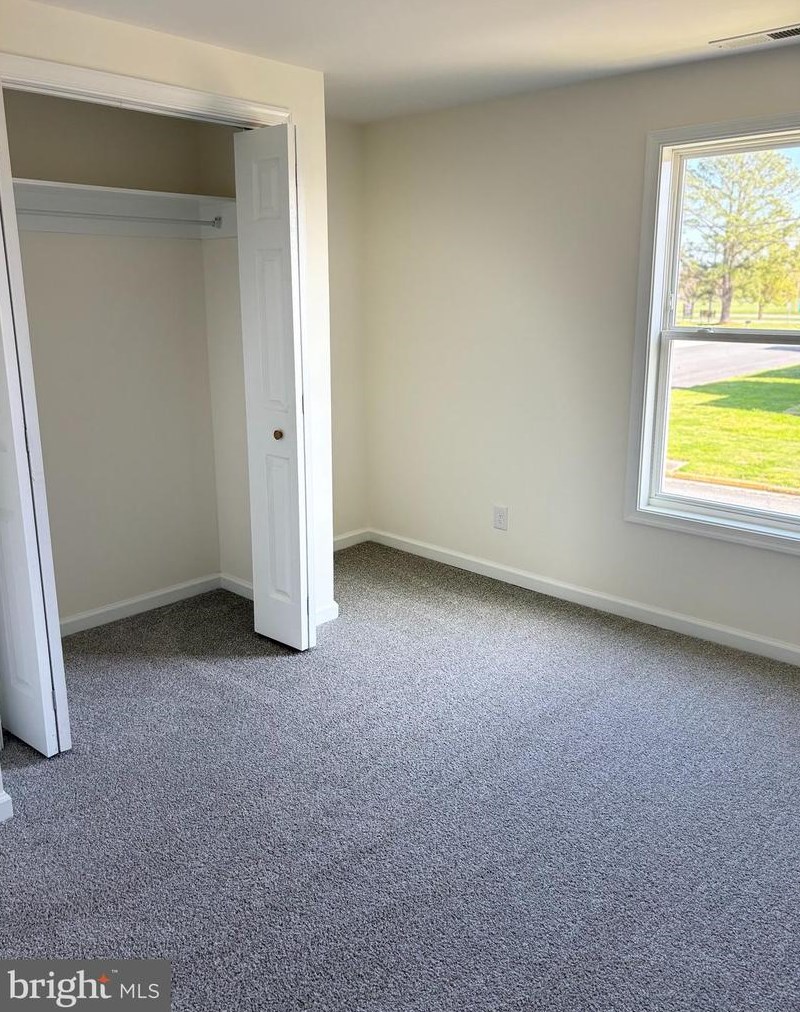 411 Maple Ave, Ridgely MD 21660-1951 exterior