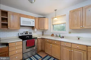 218 E Sunset Ave, Greensboro, MD 21639 - Photo 5