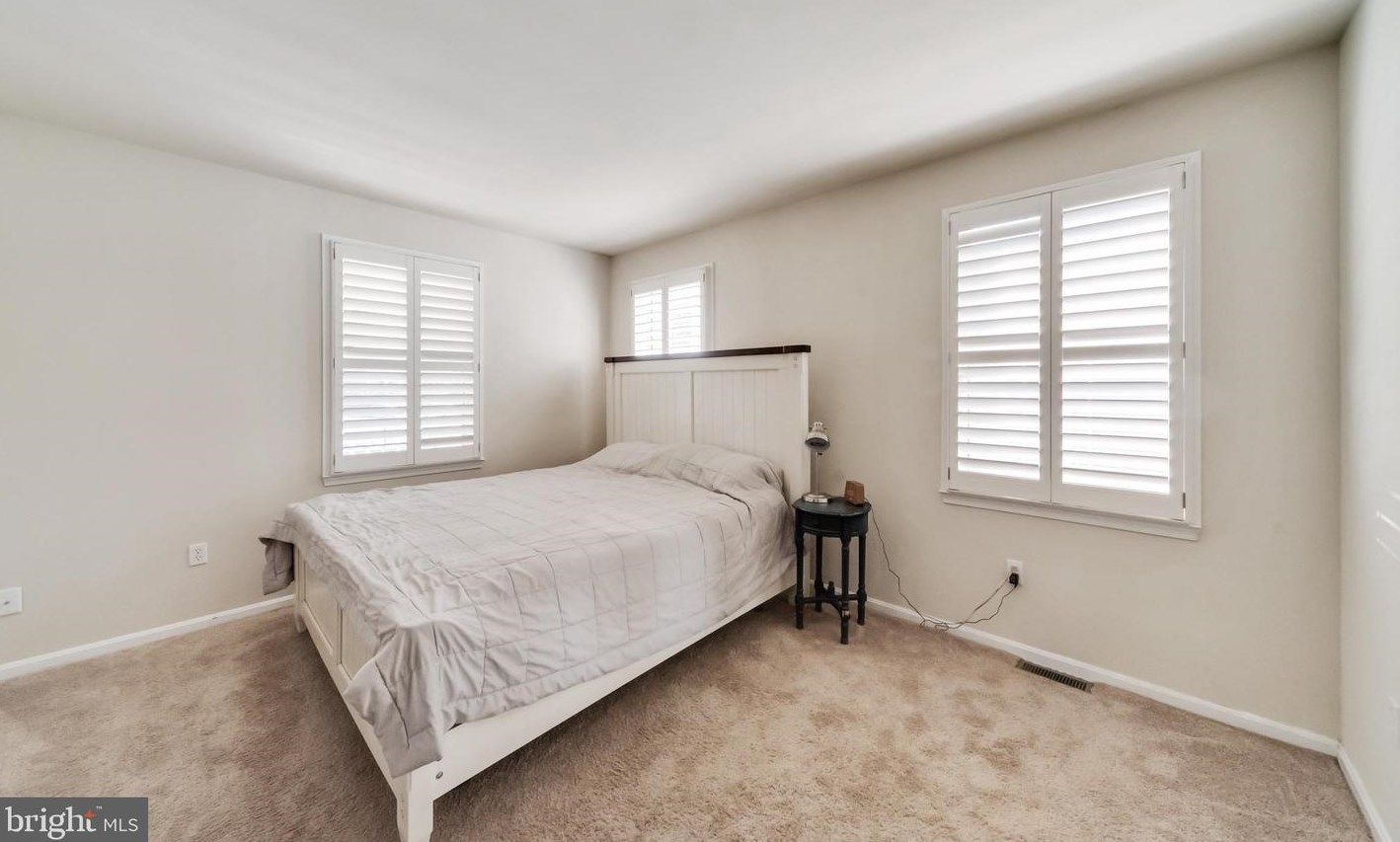 107 Ridge Ave, Taneytown MD  21787-2043 exterior