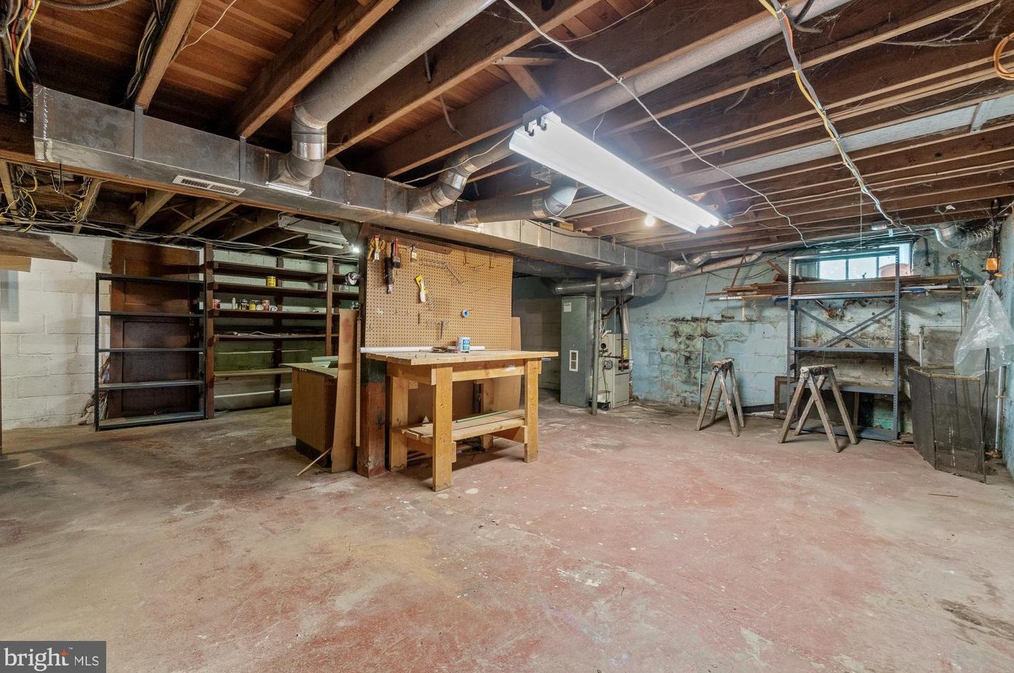 303 Park Ave, Mount Airy MD  21771-5470 exterior