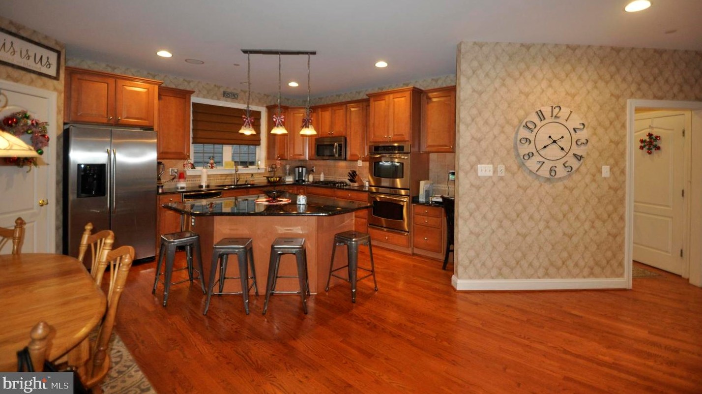 304 Saddleback Trl, Mount Airy MD  21771-4066 exterior