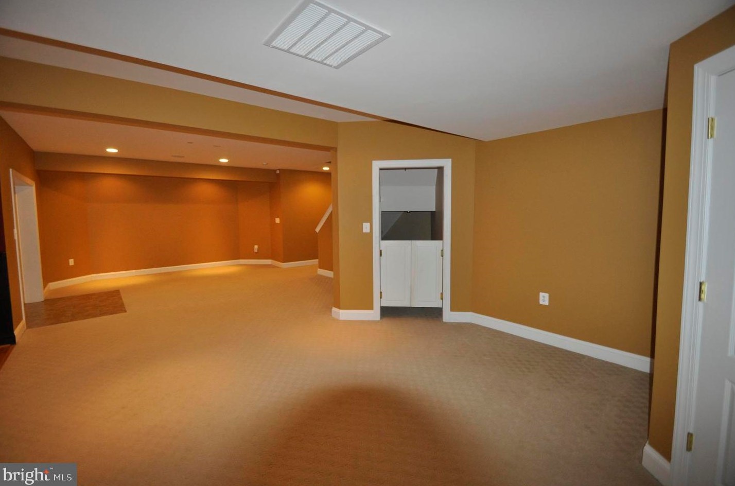 304 Saddleback Trl, Mount Airy MD 21771-4063 exterior