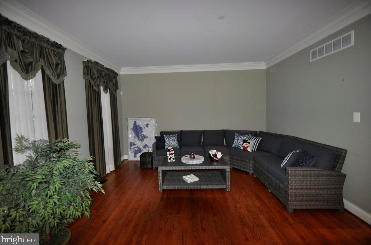 304 Saddleback Trl, Mount Airy MD 21771-4063 exterior