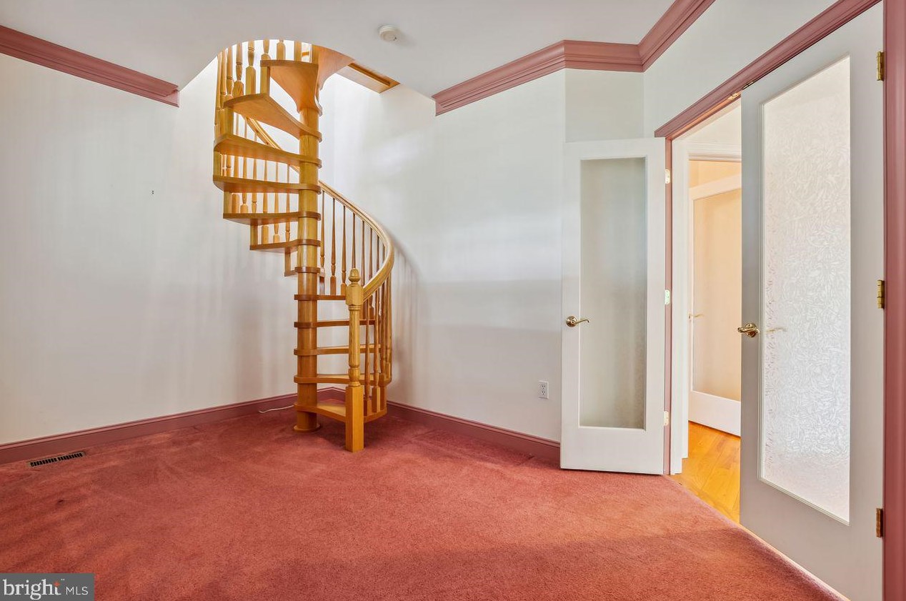 5821 Cabbage Spring Rd, Mount Airy MD 21771-8019 exterior