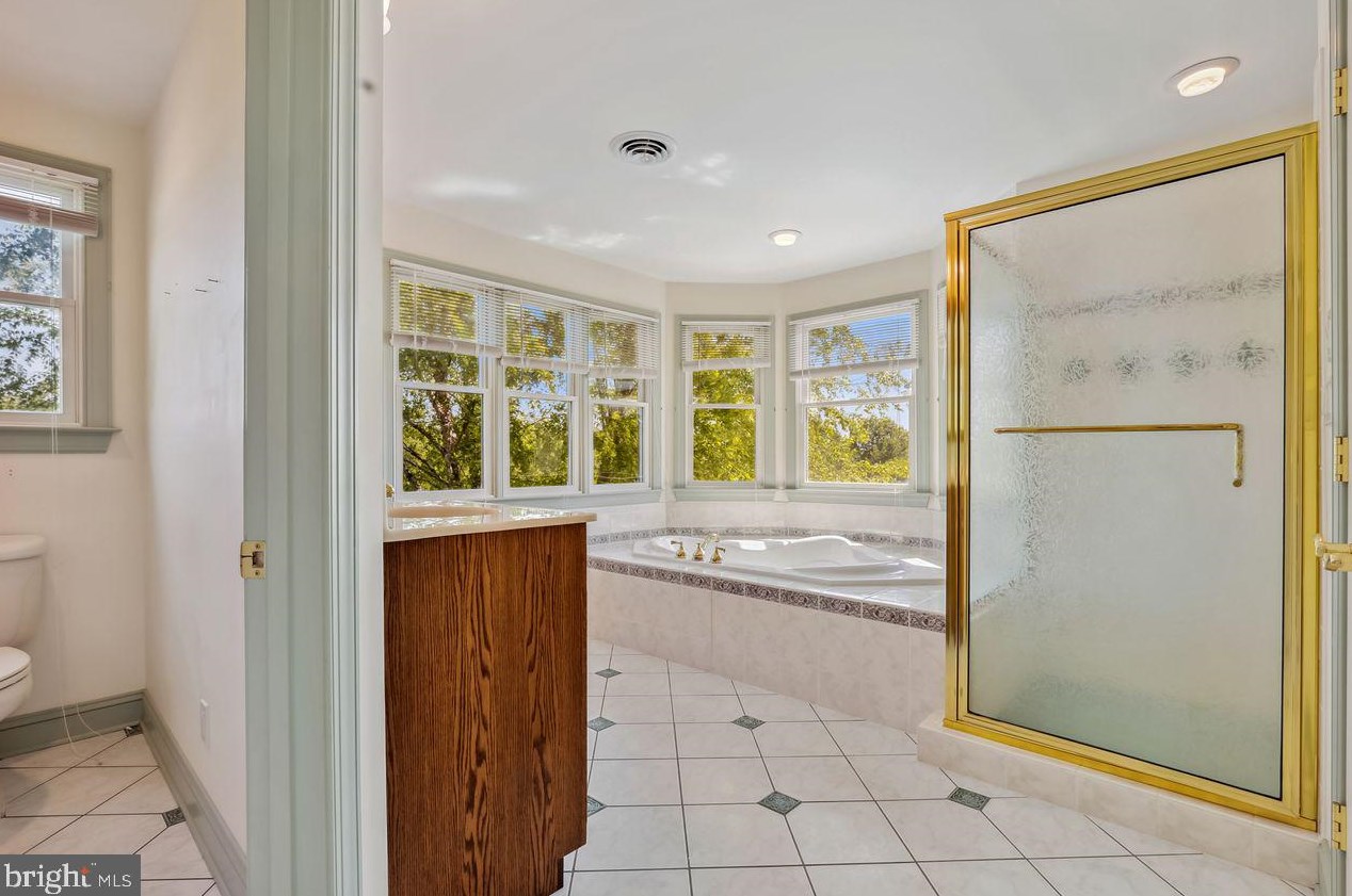 5821 Cabbage Spring Rd, Mount Airy MD 21771-8019 exterior