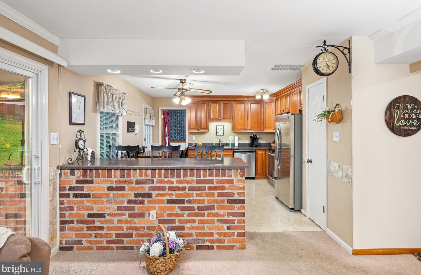 6111 Cabbage Spring Rd, Mount Airy MD  21771-8004 exterior