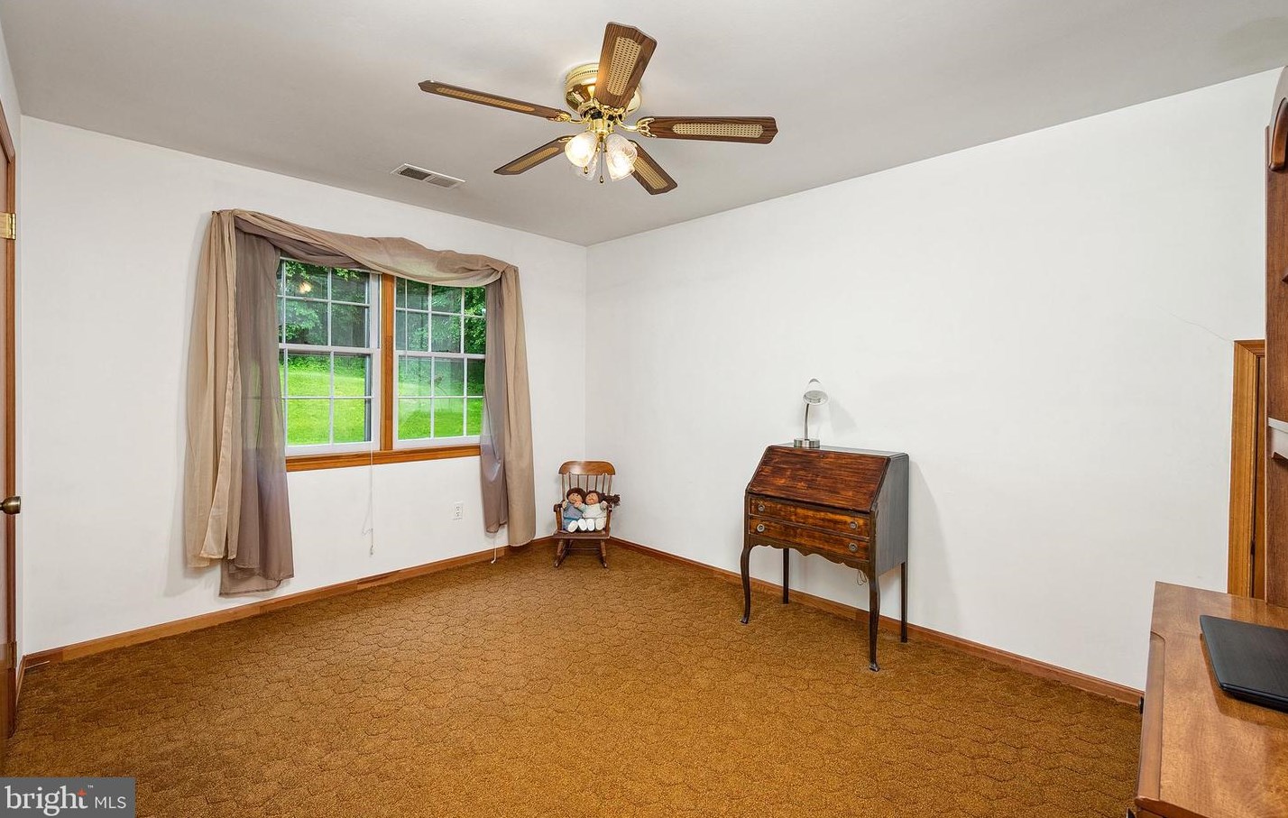 6111 Cabbage Spring Rd, Mount Airy MD  21771-8004 exterior