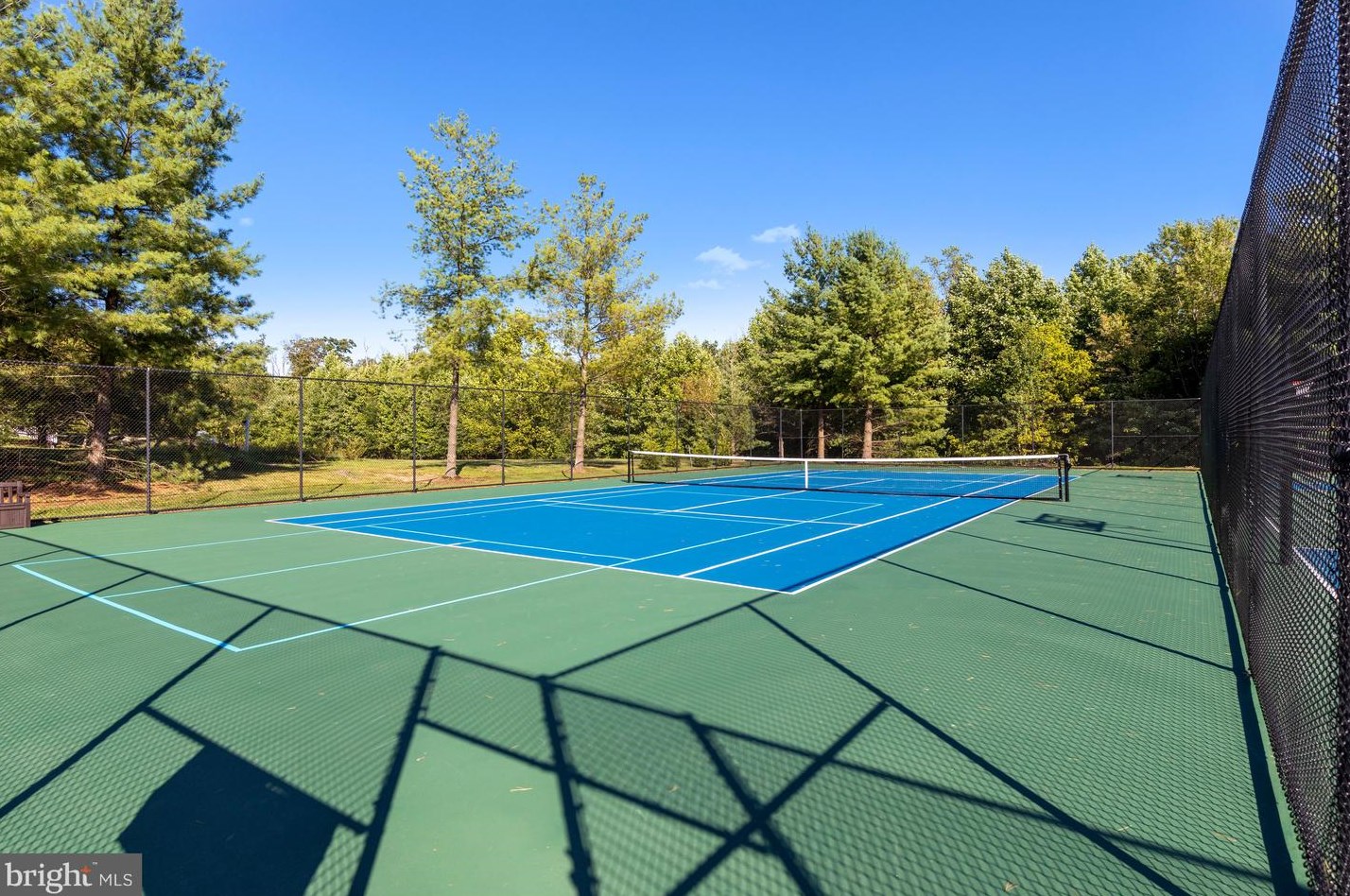 2108 Scarlet Way, Mount Airy MD 21771-8750 exterior