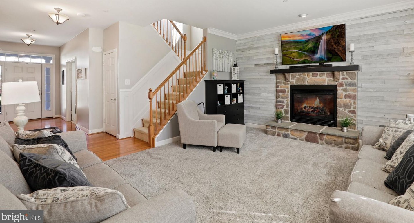 2108 Scarlet Way, Mount Airy MD 21771-8750 exterior