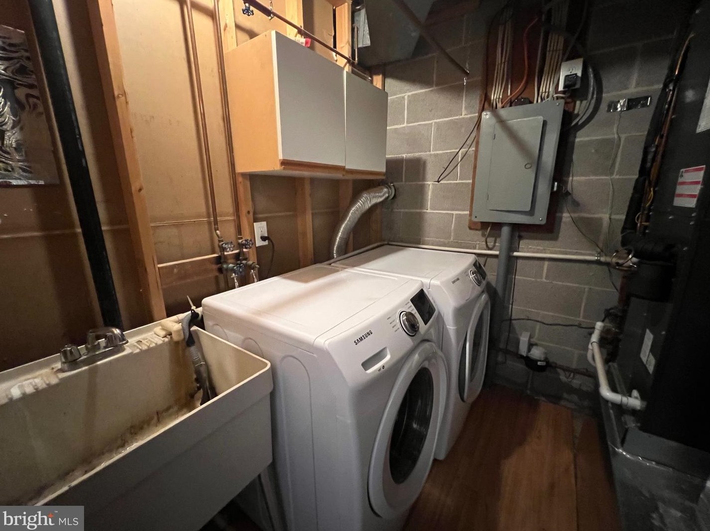 716 Robinwood Dr, Mount Airy MD  21771-5508 exterior