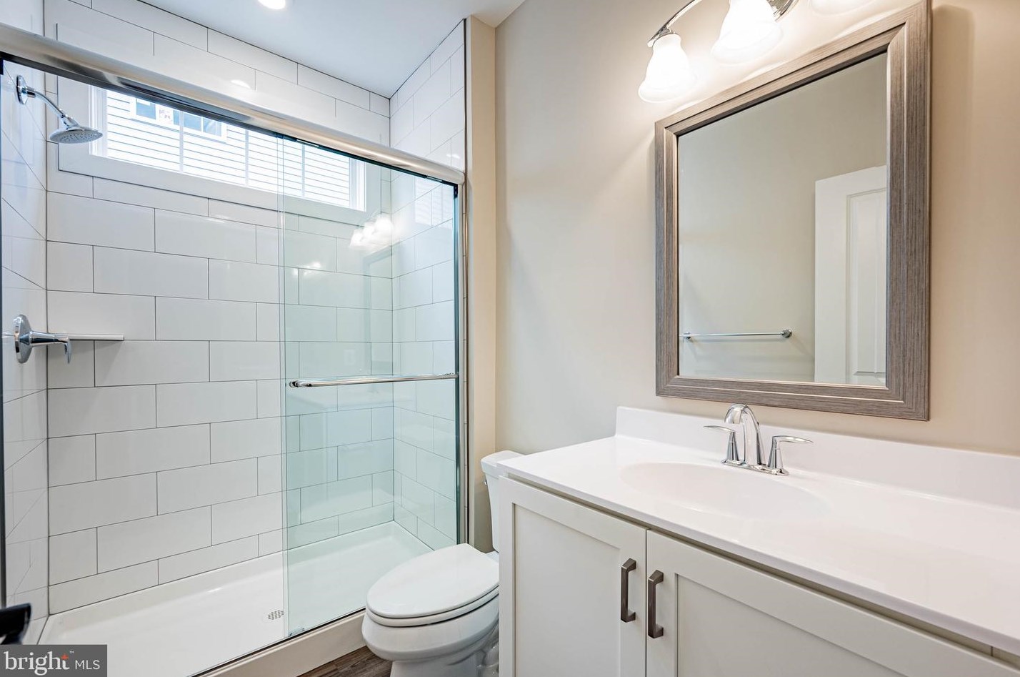 301 Park Ave, Mount Airy MD 21771-5424 exterior