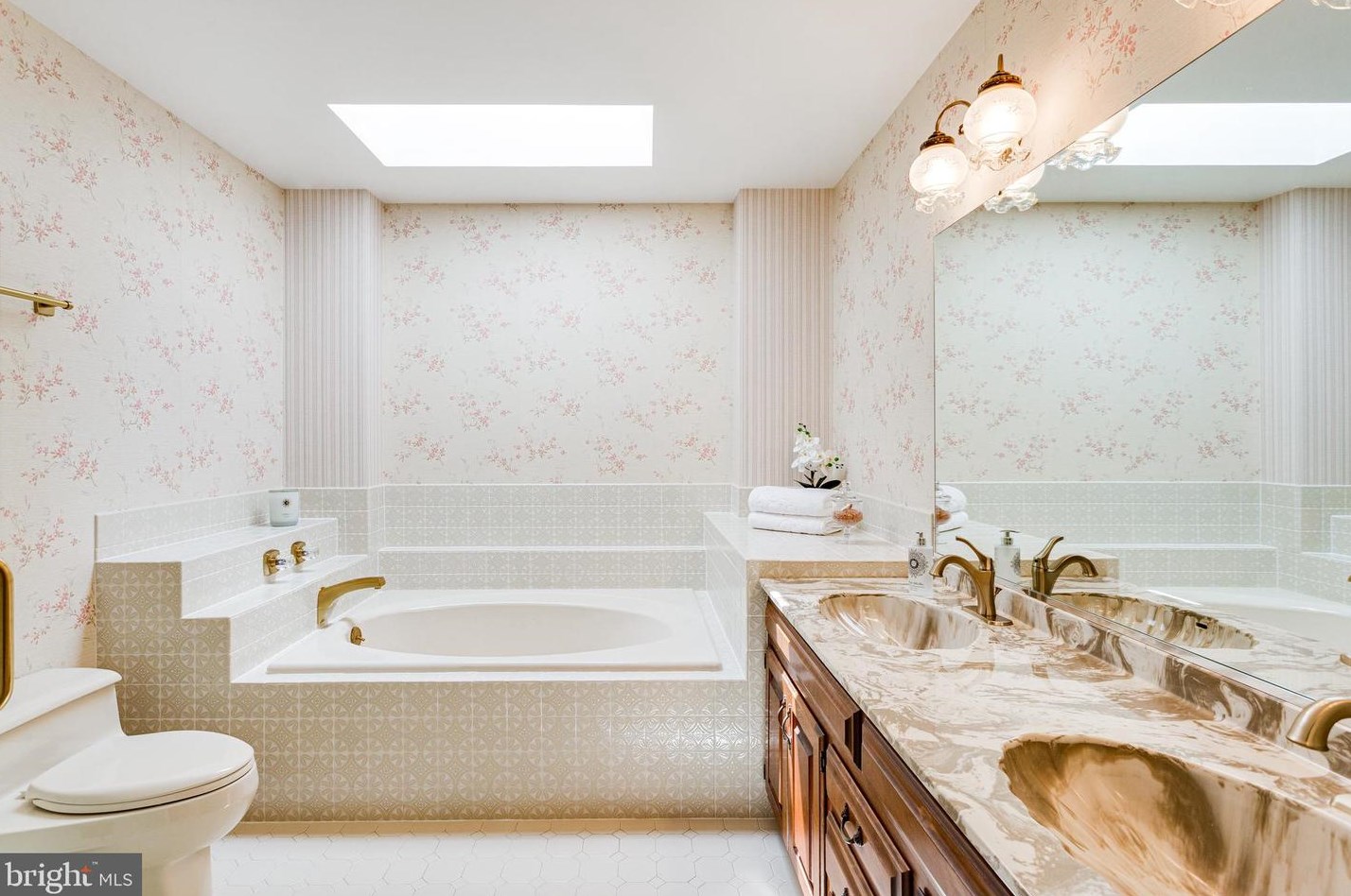 5089 Fleming Rd, Mount Airy MD 21771-8710 exterior