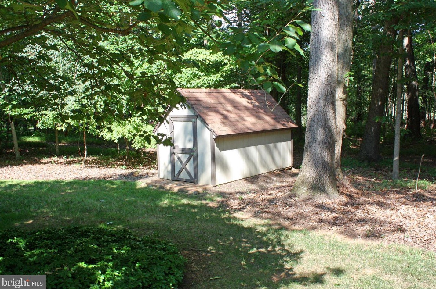 5089 Fleming Rd, Mount Airy MD 21771-8710 exterior