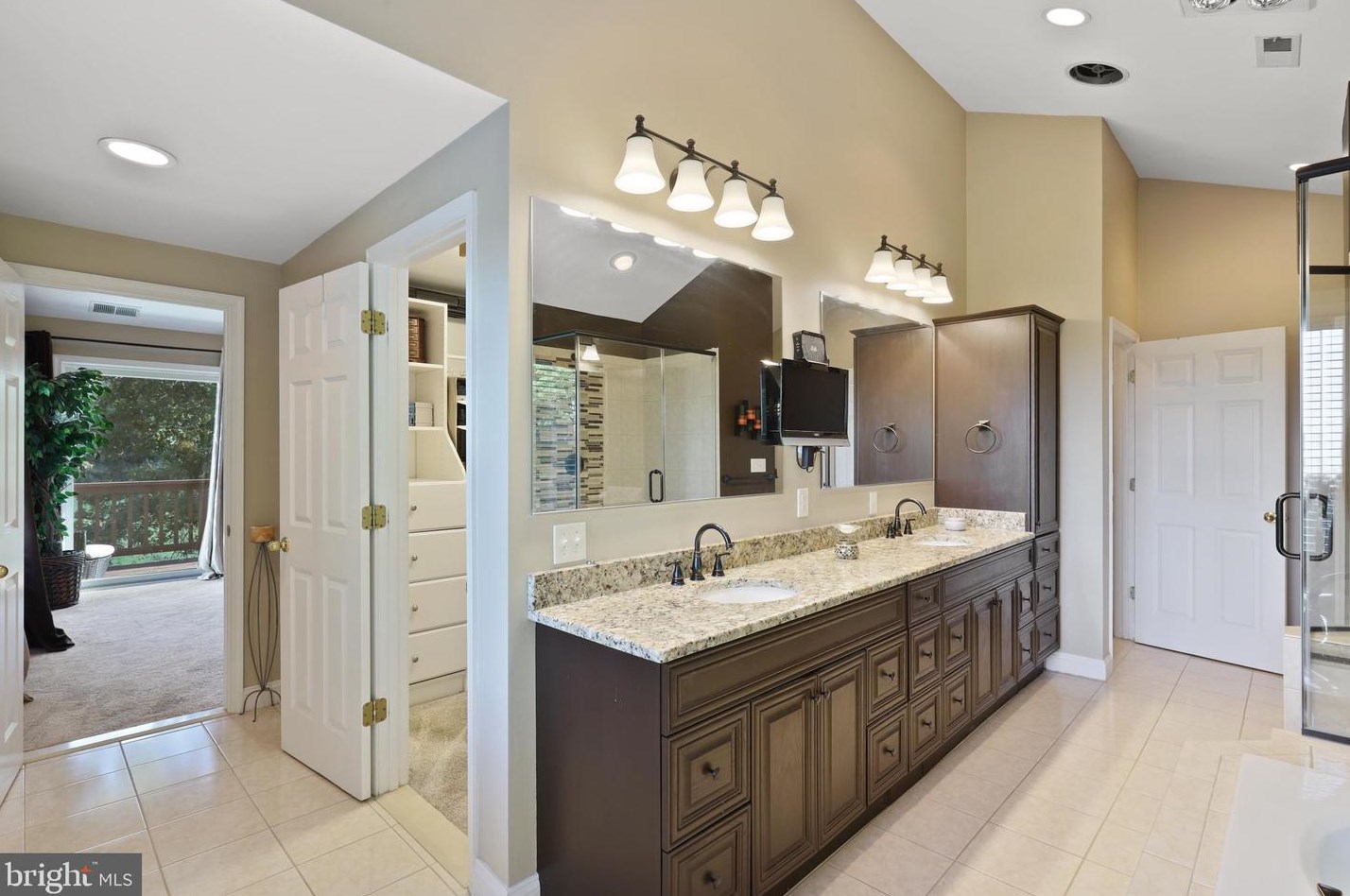 5710 Cabbage Spring Rd, Mount Airy MD  21771-8012 exterior