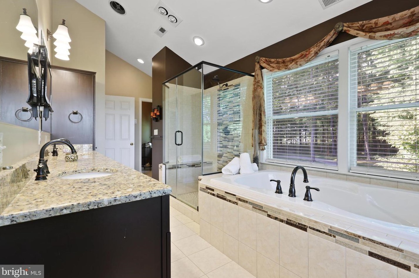 5710 Cabbage Spring Rd, Mount Airy MD  21771-8012 exterior