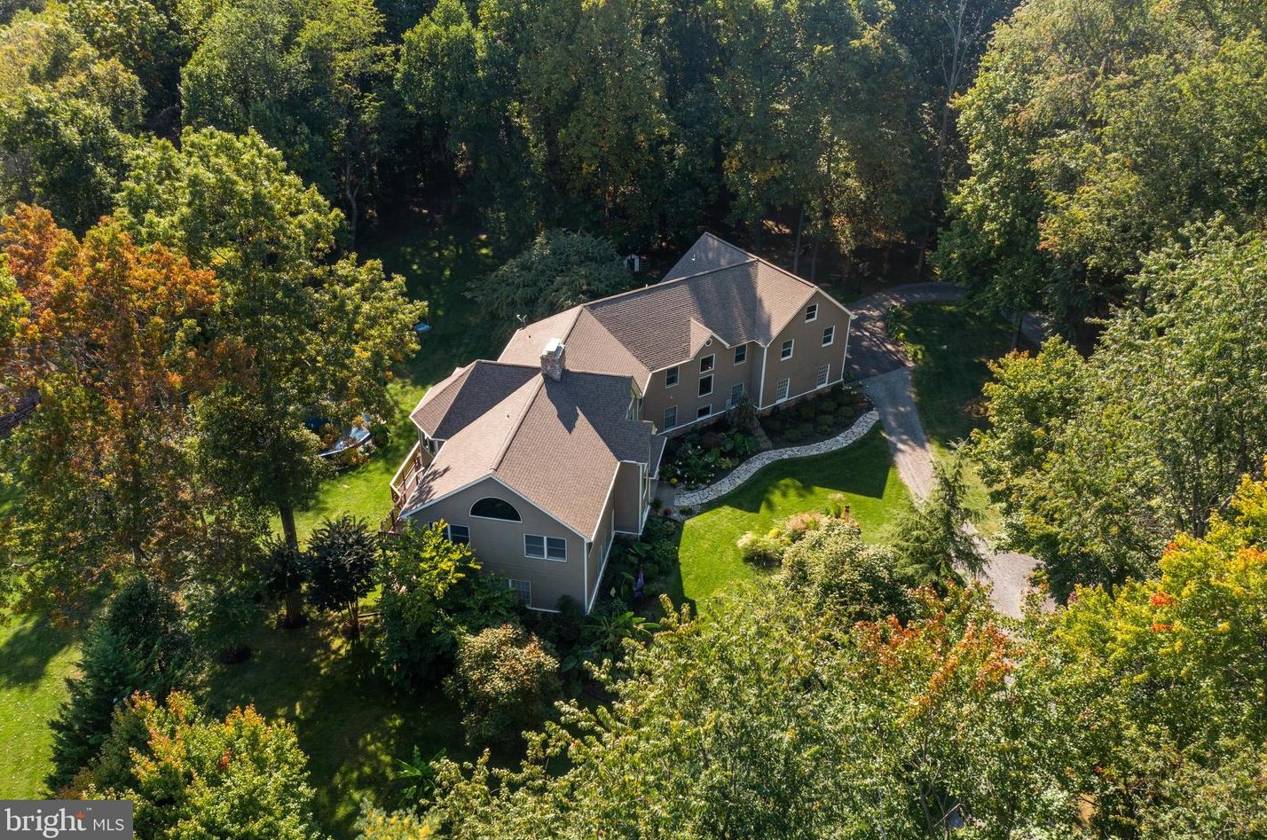 5710 Cabbage Spring Rd, Mount Airy MD  21771-8012 exterior