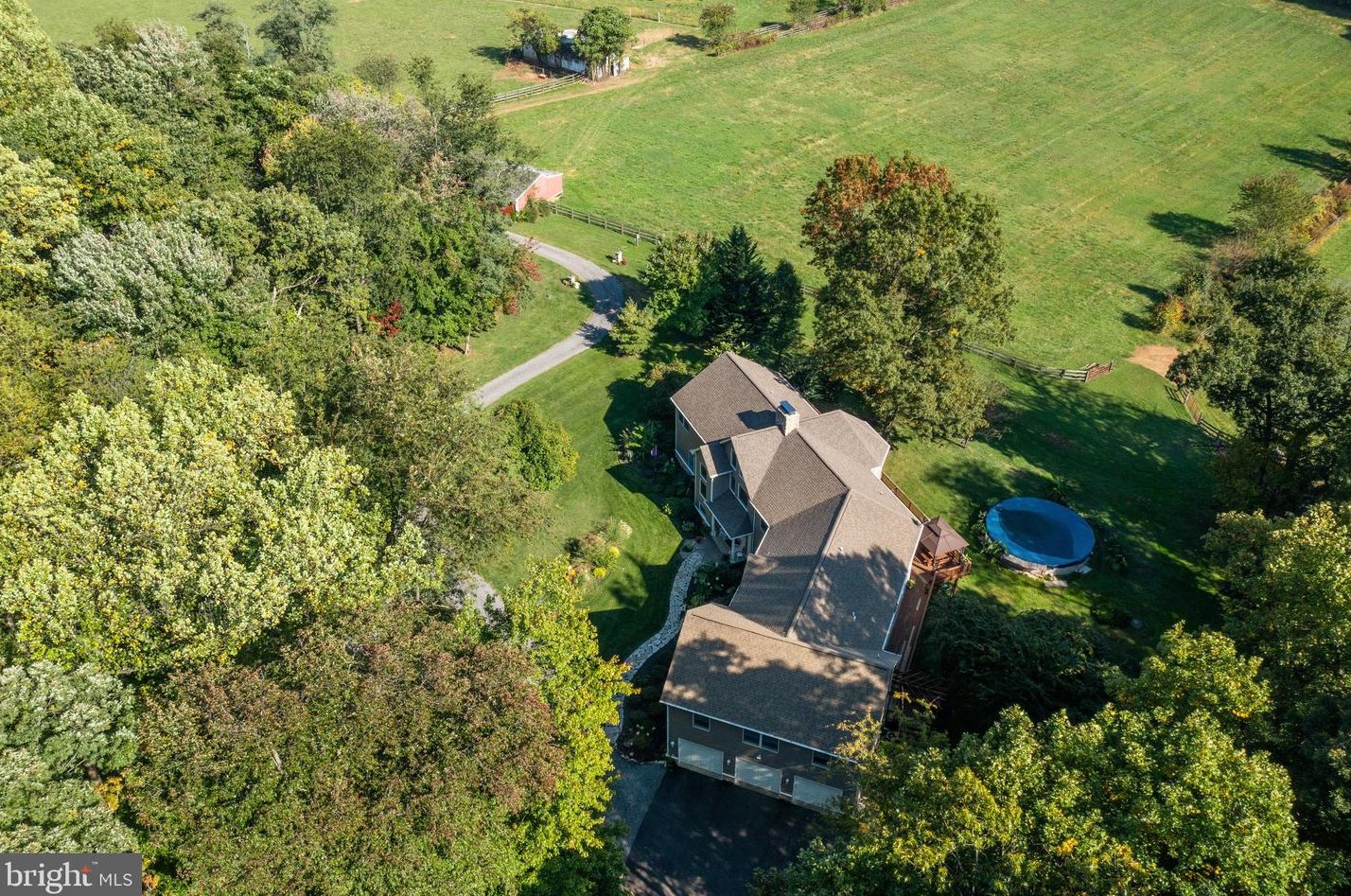 5710 Cabbage Spring Rd, Mount Airy MD  21771-8012 exterior