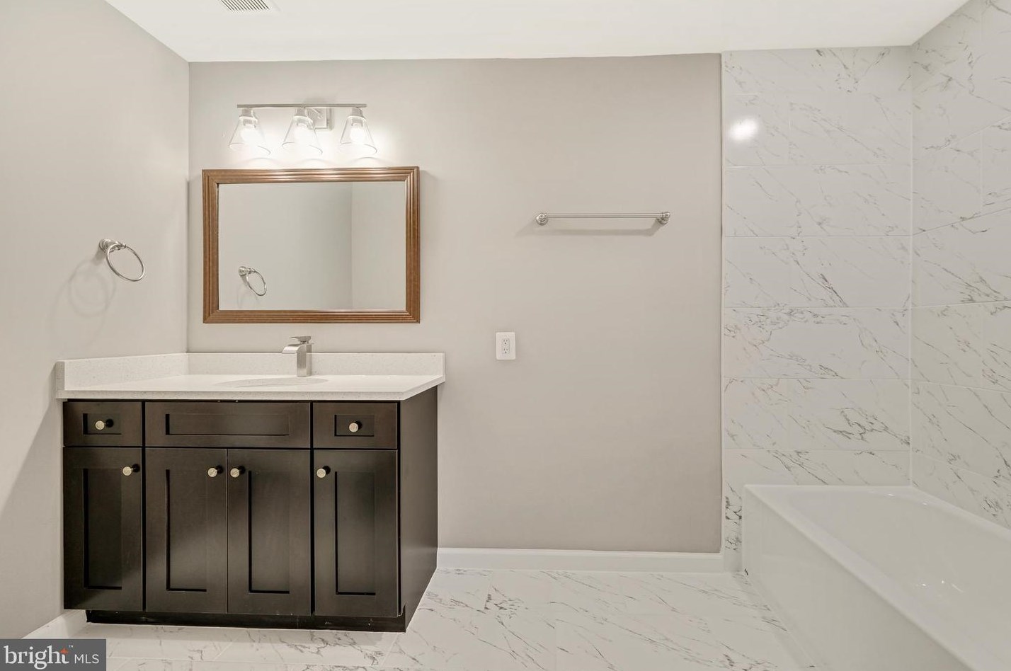 1116 Main St, Mount Airy MD 21771-5677 exterior