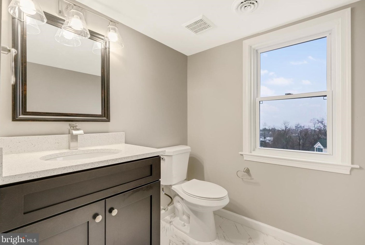 1116 Main St, Mount Airy MD 21771-5677 exterior