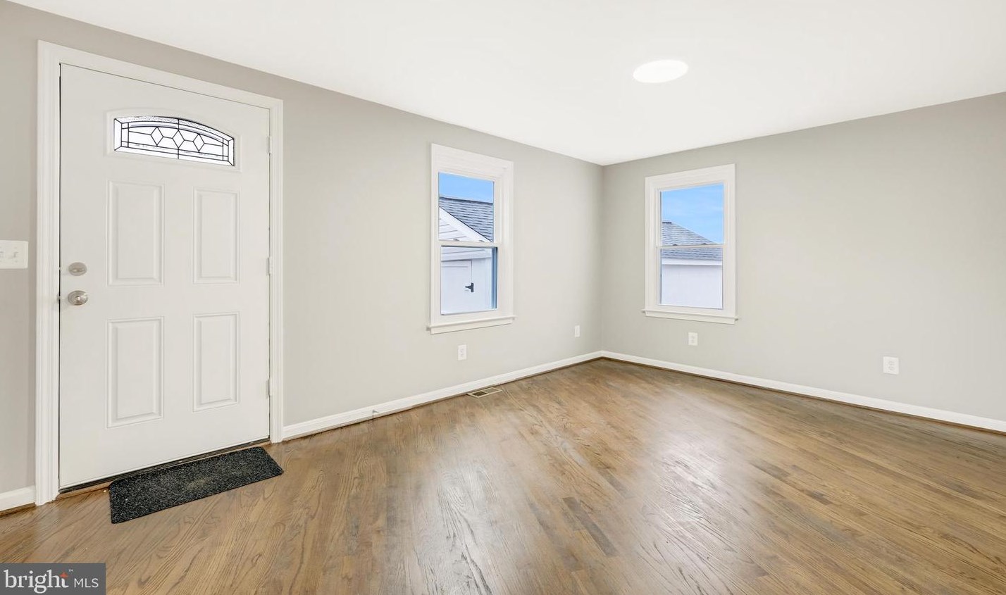 1116 Main St, Mount Airy MD 21771-5677 exterior