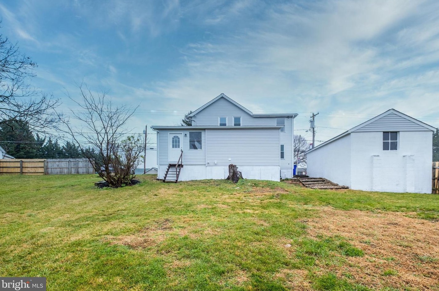 1116 Main St, Mount Airy MD 21771-5677 exterior