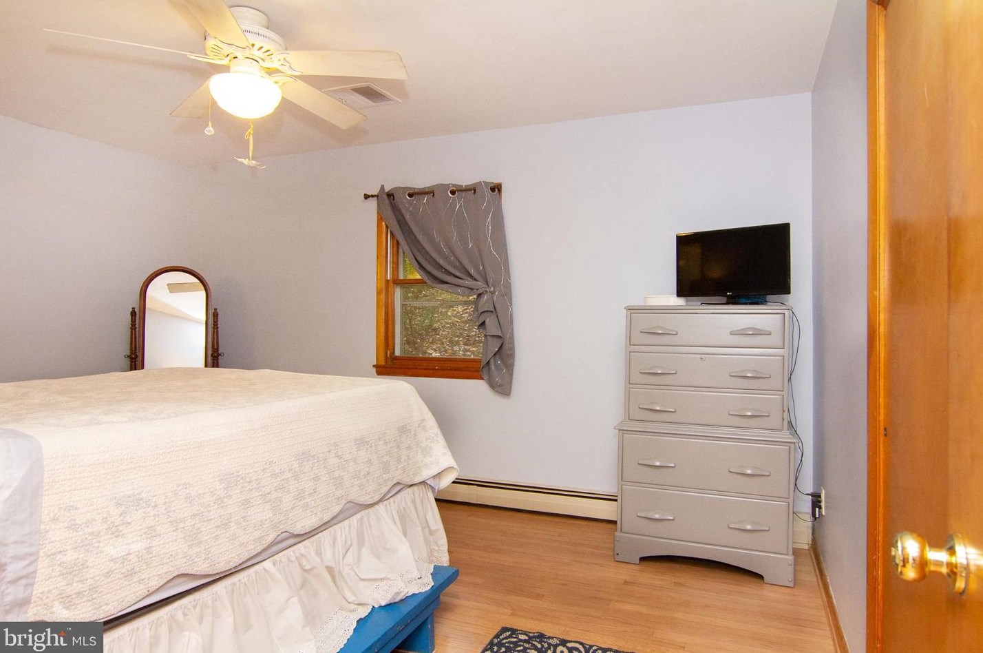 2401 Albert Rill Rd, Hampstead MD  21074-1014 exterior