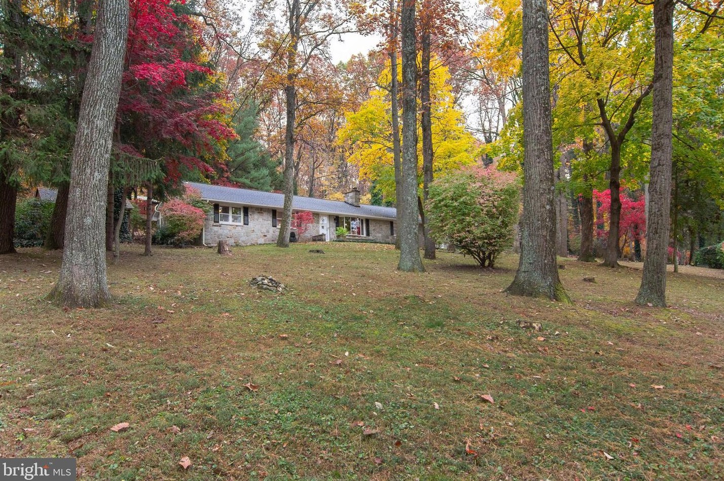 2401 Albert Rill Rd, Hampstead MD  21074-1014 exterior