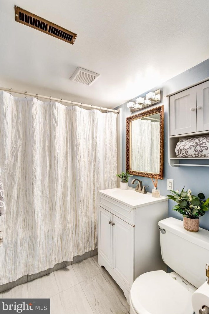 2422 Clydesdale Rd, Patapsco MD  21048-1614 exterior