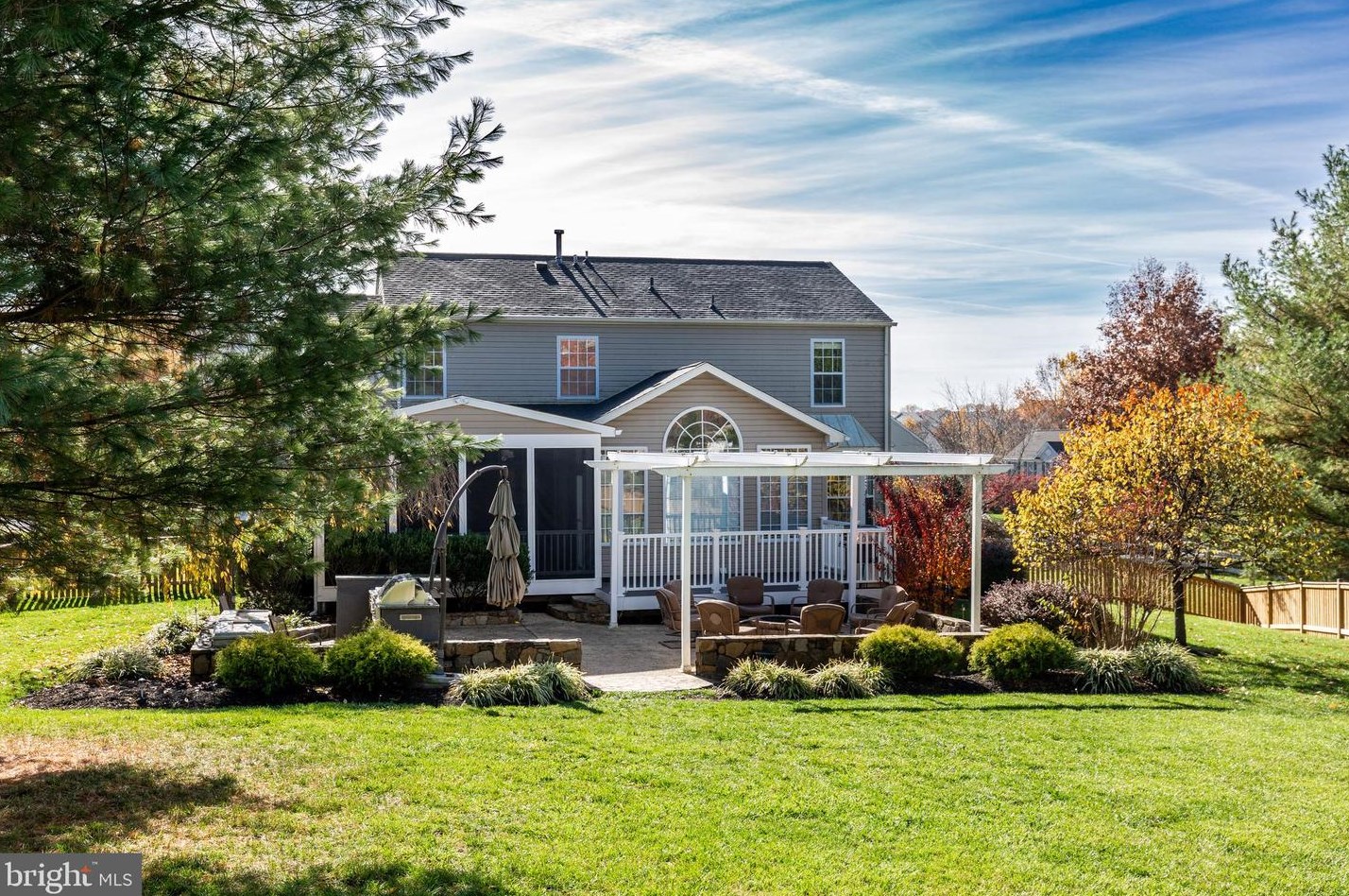 1303 Marian Way, Mount Airy MD 21771-5873 exterior