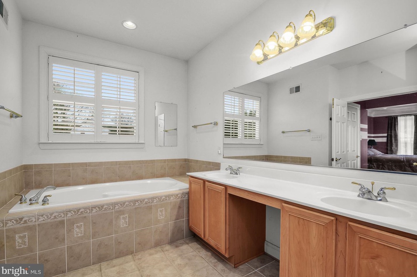 2219 Deer Park Rd, Patapsco MD 21048-2218 exterior