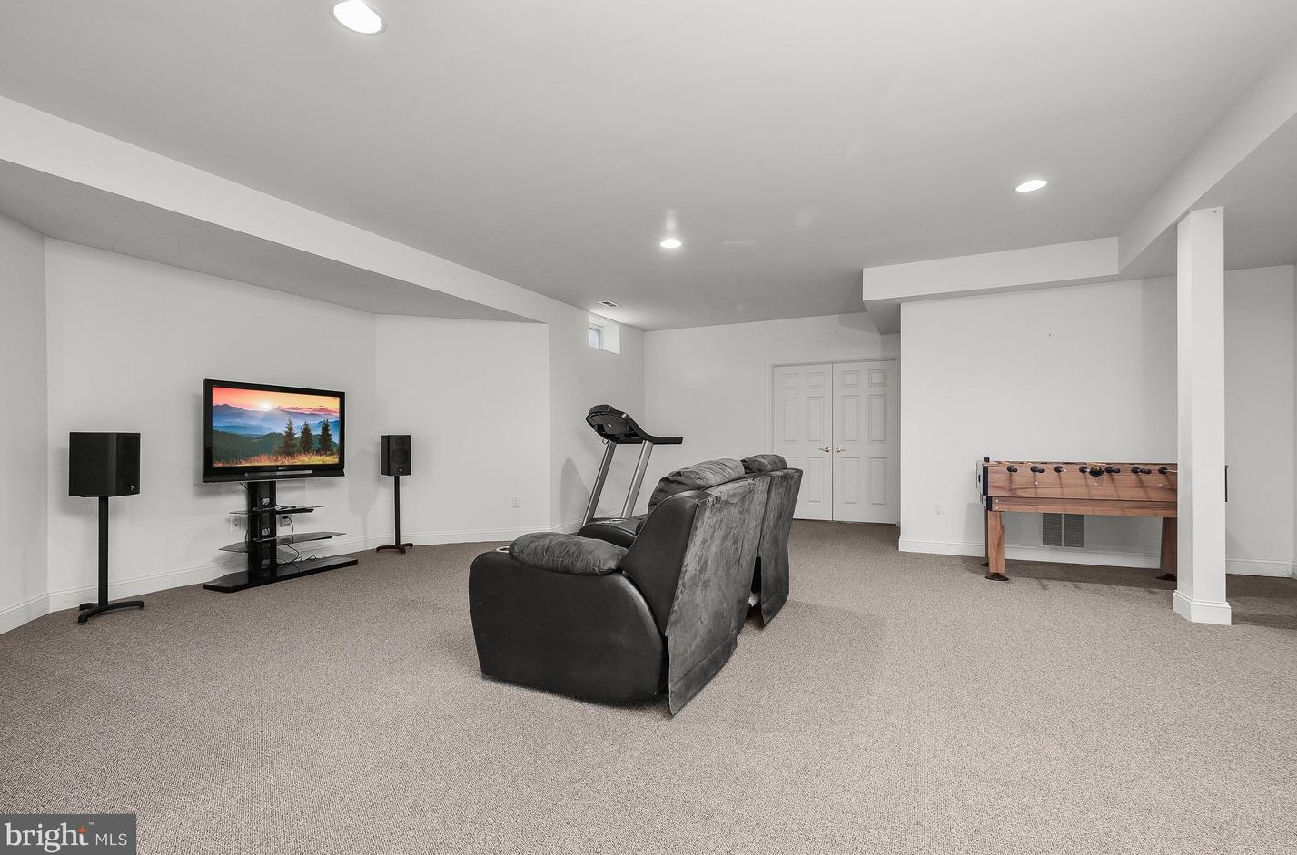 2219 Deer Park Rd, Patapsco MD 21048-2218 exterior